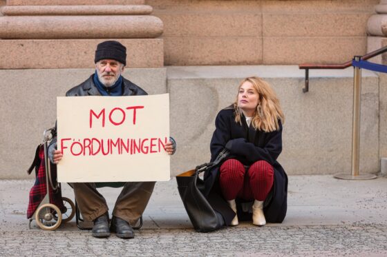 Netflix lancerer svensk drama-serie; 'Kærlighed og anarki ...
